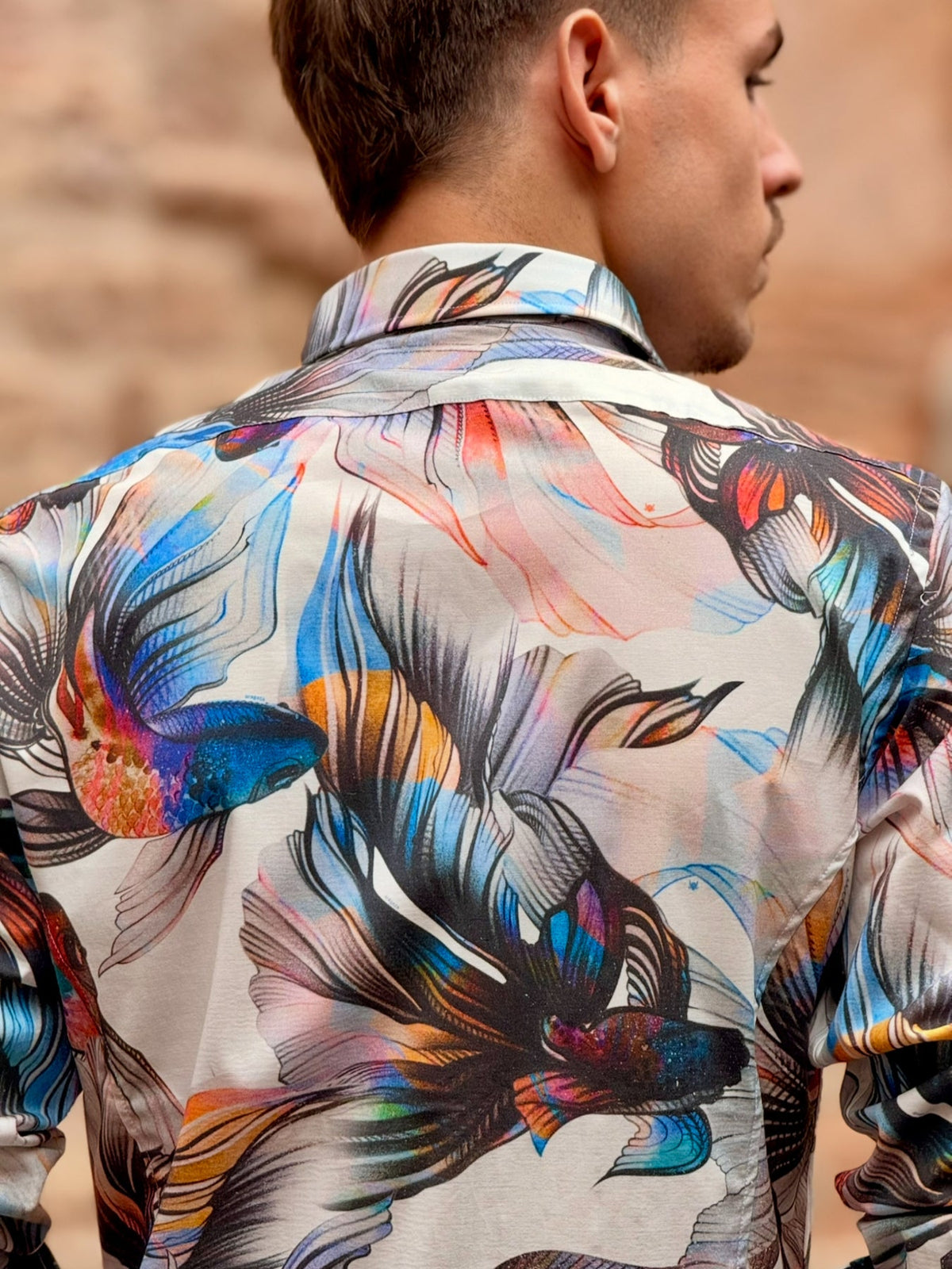 Camisa Goldfish punho detalhes em Branco