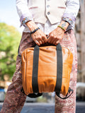 Mochila de tiracolo Arabag 350 em pele